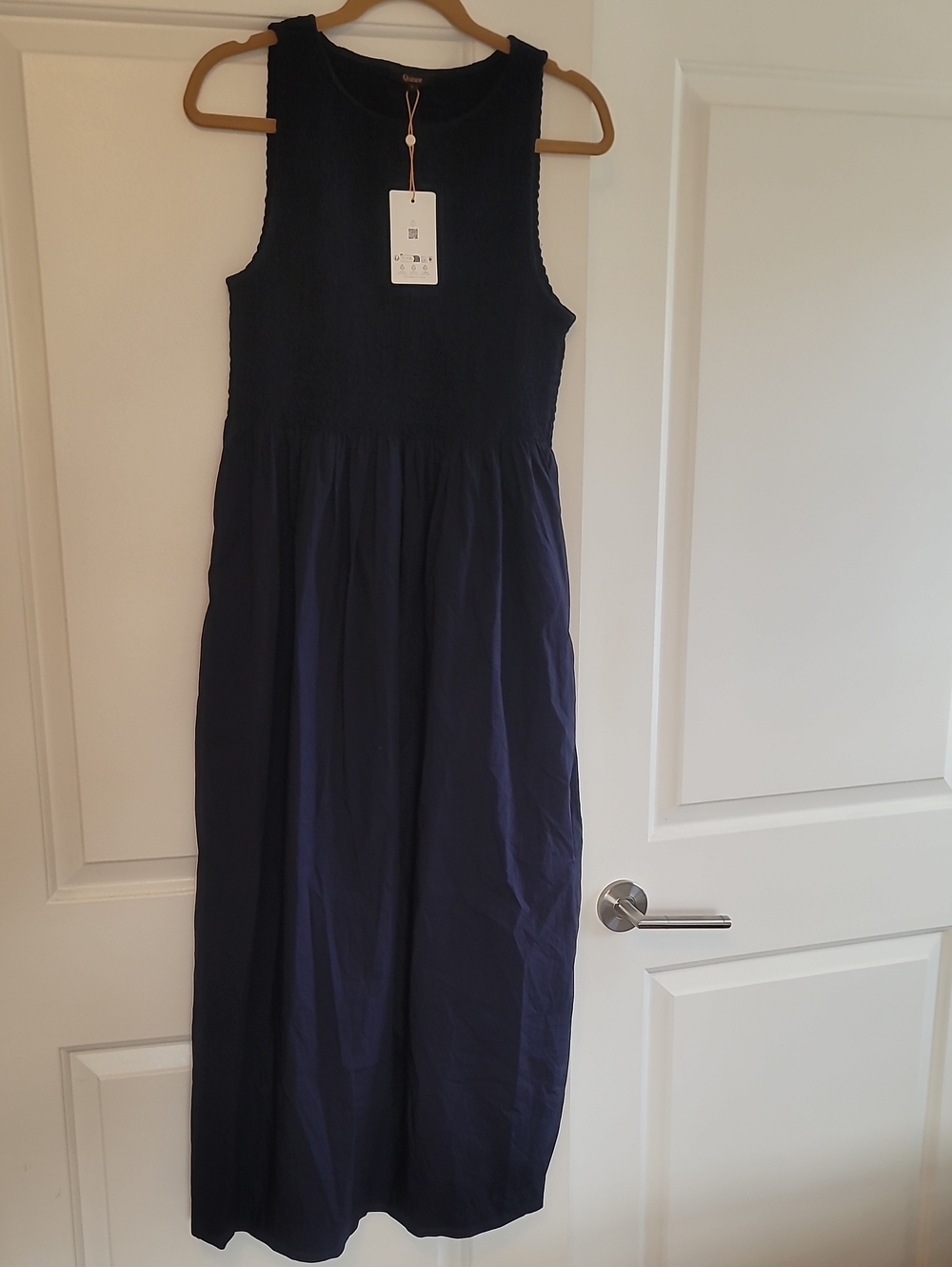 Quince Navy Sleeveless Maxi Dress - Lightweight